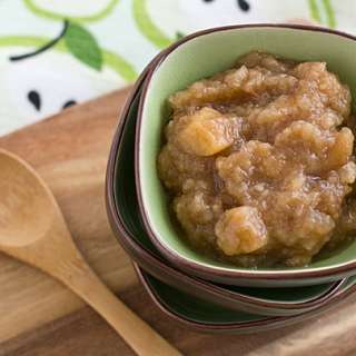 Chai-Spiced Instant Pot Pear Applesauce