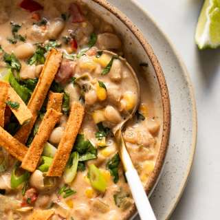 Hearty and Creamy Vegetarian White Bean Chili