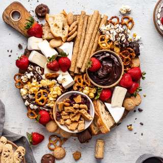 Simple Dessert Charcuterie Board