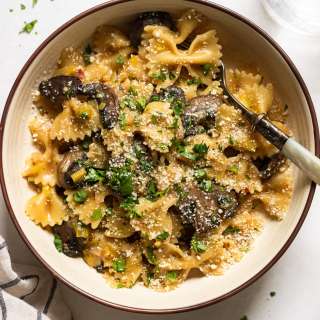 One-Pot Sauteed Mushroom and Leek Pasta