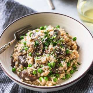 Creamy Baby Bella Mushroom Pea Risotto