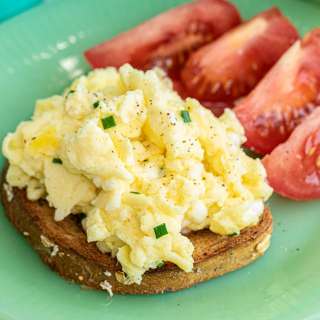 Scrambled Eggs with Cottage Cheese