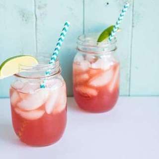 How to Make a Sea Breeze Cocktail
