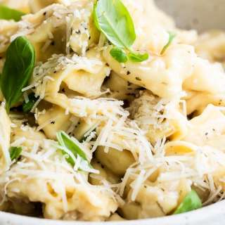 Cheese Tortellini in Garlic Butter Sauce