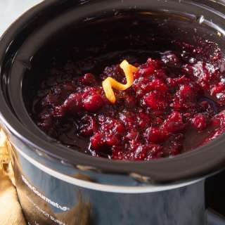 Slow Cooker Cranberry Sauce
