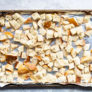 How to Make Bread Cubes for Stuffing