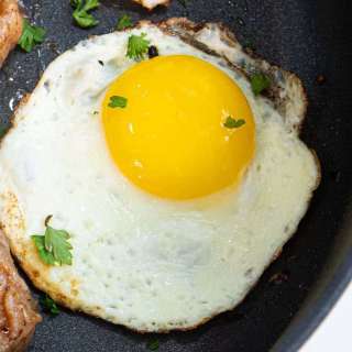 Perfect Sunny Side Up Eggs