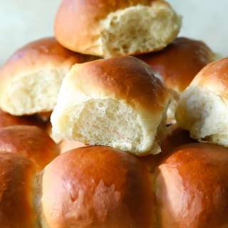 Soft Yeast Dinner Rolls
