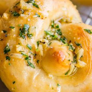 Best Garlic Knots
