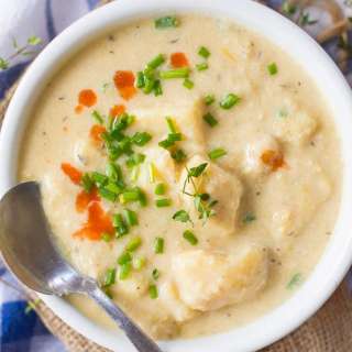 Cheesy Vegan Potato Leek Soup