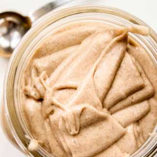 Honey Cinnamon Butter (BETTER than Texas Roadhouse)