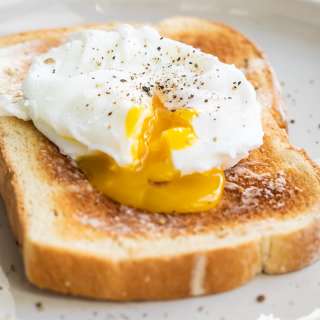 How to Poach Eggs