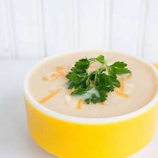Cream of Chicken and Cauliflower Soup