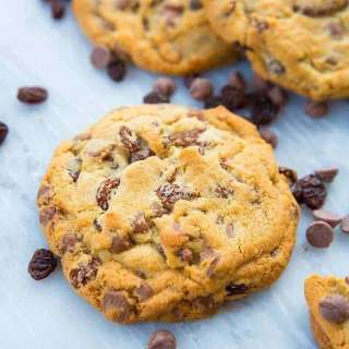 Milk Chocolate Chip Cookies with Raisins
