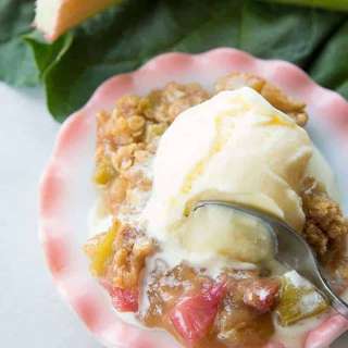 Rhubarb Crisp