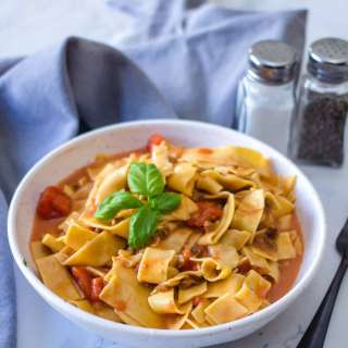 Creamy Tomato Egg Noodles