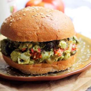 Mediterranean Pesto Chickpea Salad
