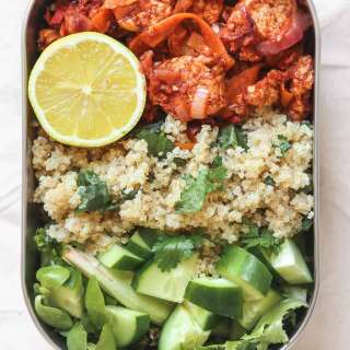 Quinoa And Tempeh With Tomato Sauce