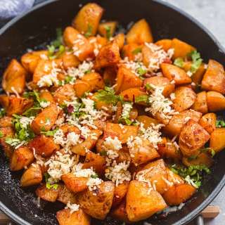 Easy Skillet Breakfast Potatoes (Vegan)
