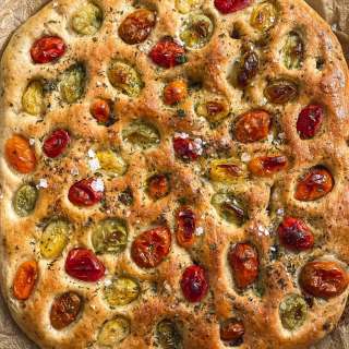 Vegan Focaccia With Tomatoes