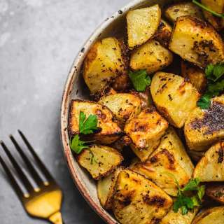 Crispy Vegan Lemon Potatoes (Easy Side Dish)