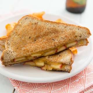 Maple Sage Apple and Cheddar Grilled Cheese Sandwiches