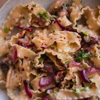 Caramelized Onion Pasta (Vegan)