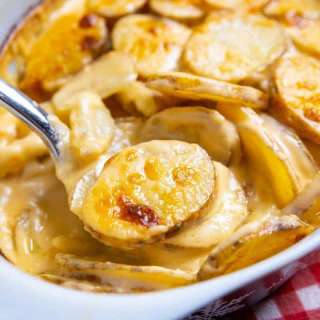 Rich & Creamy Cheesy Scalloped Potatoes