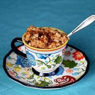 Overnight Cinnamon Raisin Slow Cooker Oatmeal