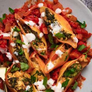Vegan Stuffed Shells With Spinach Ricotta