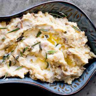Slow Cooker Rosemary Garlic Mashed Potatoes