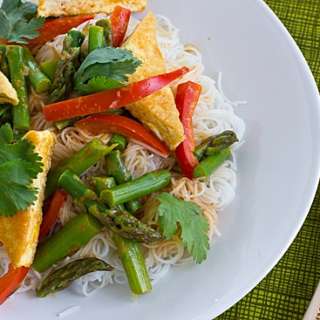 Thai Red Curry with Asparagus and Tofu