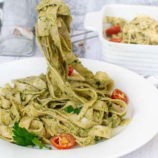 Creamy Avocado Spinach Pasta