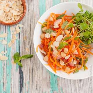 Moroccan Carrot Salad with Chickpeas