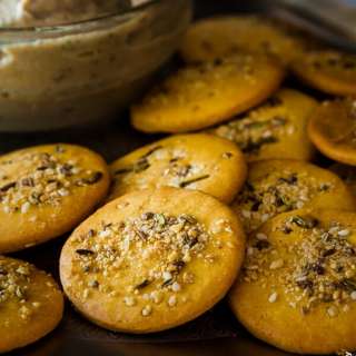 Dukkah Chickpea Crackers {vegan and gluten free}