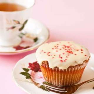 White Chocolate Mud Cupcakes with Raspberry Curd & White Chocolate Ganache