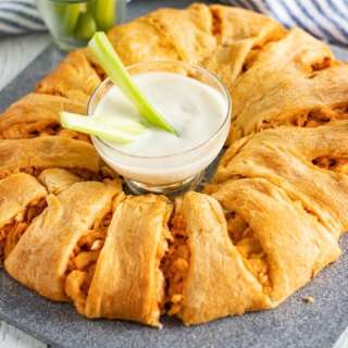 Buffalo Chicken Crescent Ring