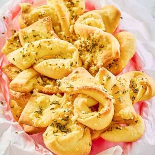 Domino's Garlic Bread Twists