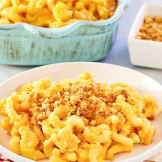 Mac and Cheese with Bread Crumbs