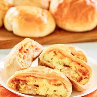 Dunkin Donuts Stuffed Biscuit Bites with Bacon