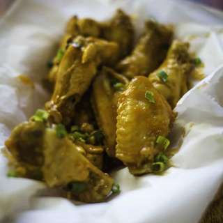Air Fryer Garlic Buffalo Chicken Wings
