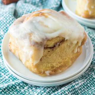 Cinnamon Rolls with Heavy Cream