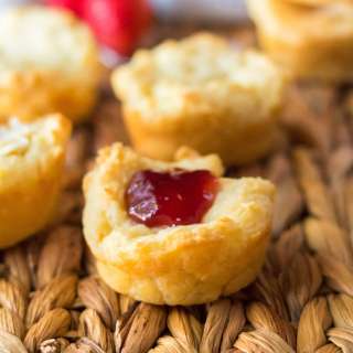 Sour Cream Biscuits (3-ingredients)