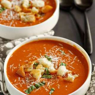 Panera Creamy Tomato Soup (Vegetarian)