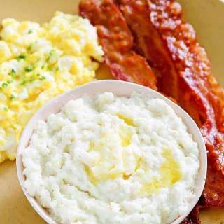 Luby's Grits
