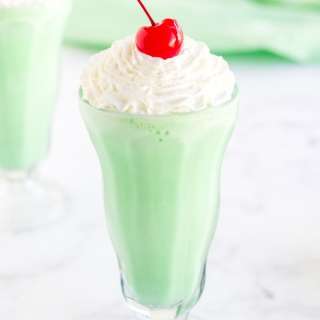 Homemade Shamrock Shake (McDonald's Copycat)