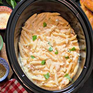 Slow Cooker Olive Garden Chicken Pasta