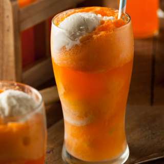 Boozy Creamsicle Float