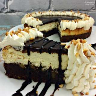 Hot Fudge Sundae Brownie Cheesecake