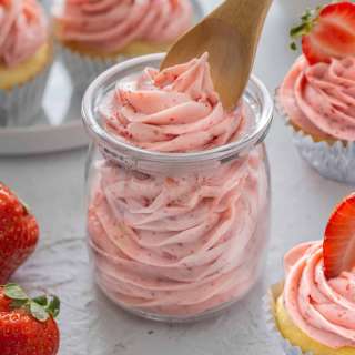 Strawberry Cream Cheese Frosting